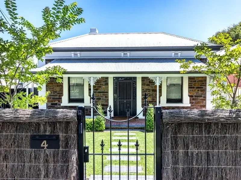4 Magdelen Street, College Park — off-market acquisition